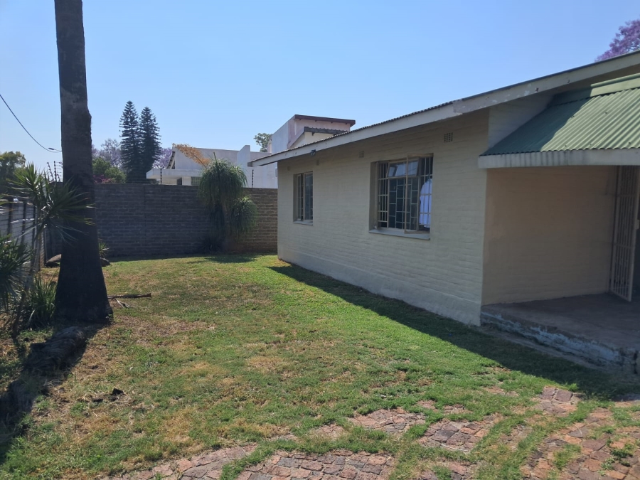 2 Bedroom Property for Sale in Oos Einde North West